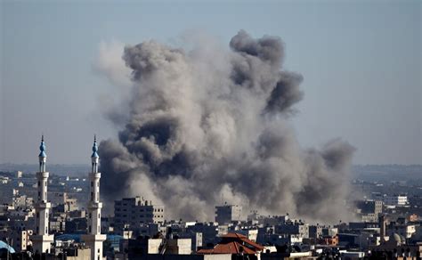 Israël Et Le Hamas Sinstallent Dans La Guerre Plus De 100 Morts Jdm