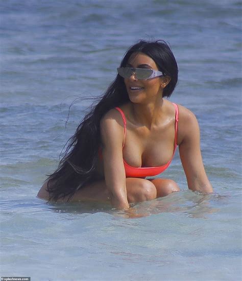 Kim Kardashian Flaunts Her Underboob And Banging Bikini Body At A Beach