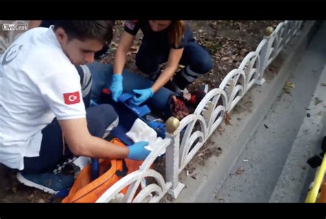 VIDEO Ciclista Se Rompe Las Dos Piernas Tras Brutal Accidente