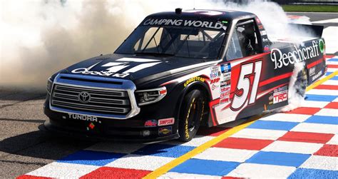 Kyle Busch Dominates In Nascar Truck Series Race At Atlanta Jayskis