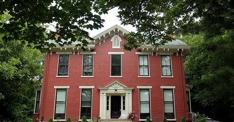 Restoration Revives Historic Iowa City Homes