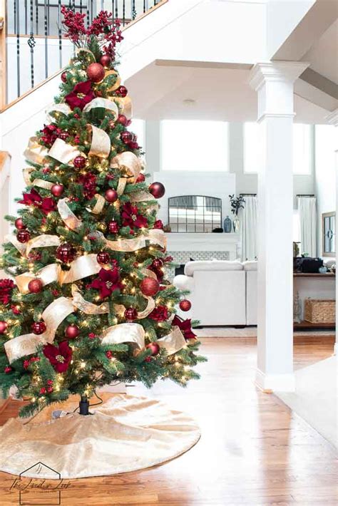 How To Decorate Your Christmas Tree Like The Pros — Lifestyle Furniture