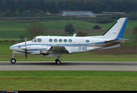 Beechcraft King Air 100 Large Preview