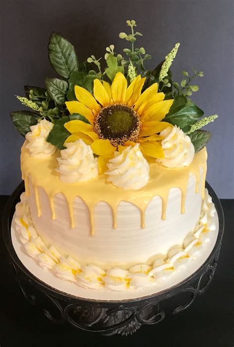 Sunflower Drip Cake Cake Drip Cakes Yummy Cakes