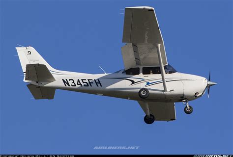 Cessna 172sp Skyhawk Untitled Aviation Photo 7040635