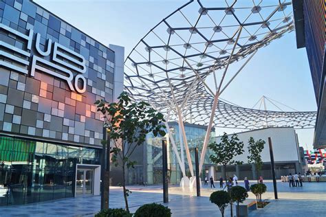 City walk mall is 550 yards away. Bond Comunications City Walk Dubai