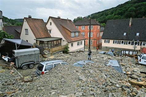 Bereits zu beginn der woche hatten unwetter teils schwere schäden in nrw angerichtet. Unwetter in Deutschland: Was passiert ist, wie es dazu kam ...