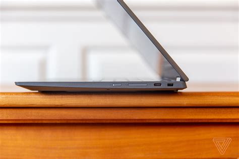Lenovo Flex 5 Chromebook Review Midrange Done Right The Verge