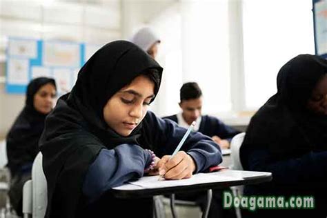 Sejak awal kelahirannya, islam menekankan umatnya untuk belajar dan menguasai ilmu pengetahuan. Ayat Al Quran Tentang Pendidikan dan Ilmu Pengetahuan ...