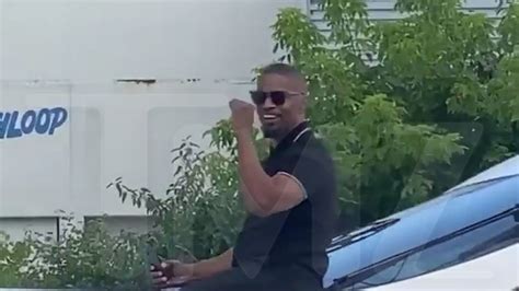 More Video Of Jamie Foxx Waving To Fans First Sighting Since Hospital Stay