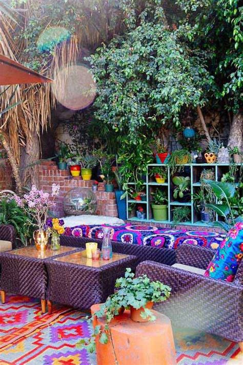 34 Colorful Bohemian Garden Designs To Embrace