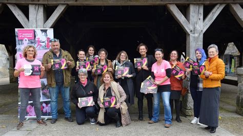 Questembert Une Trentaine De Déesses Posent Pour Un Calendrier Contre