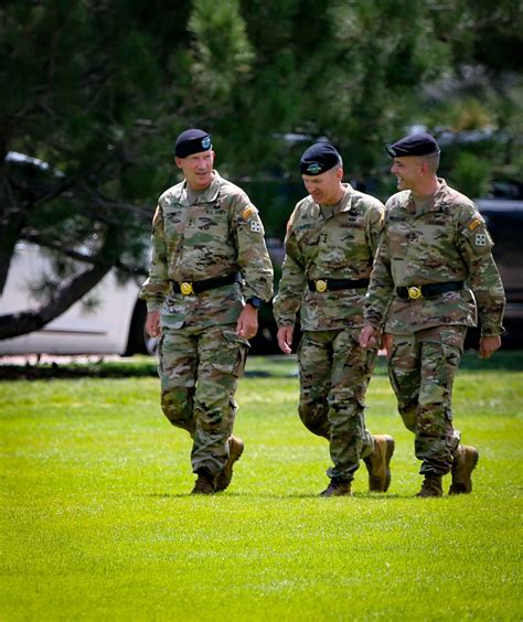 Dvids Images 4th Infantry Division Change Of Command Image 3 Of 7