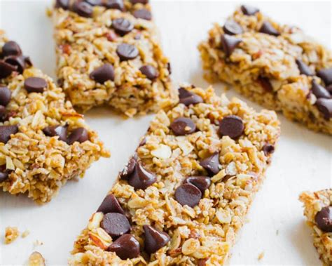 No bake 5 ingredient granola bars make the perfect easy snack. Granola Bars Recipe - Healthy bar for a hearty snack