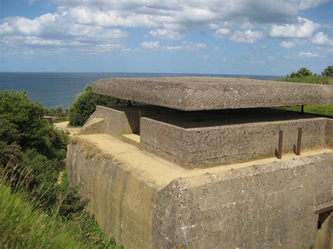 File:Normandy bunker command post.JPG - Wikipedia