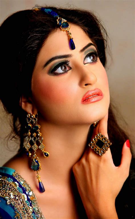 Picshub ` The Cutest Pakistani Actress Sajal Ali In Bridal Dress