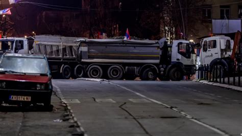 Serbs In Northern Kosovo Start Removing Roadblocks The Prague Society For International