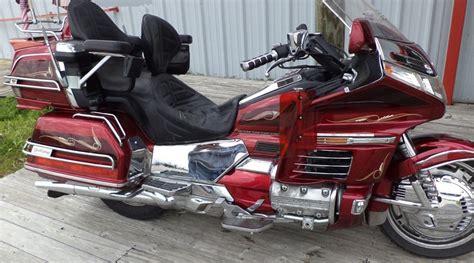 Honda goldwing saddlebag liner large. Amazon.com: Honda Goldwing 1500 Chrome Side Cover Complete ...