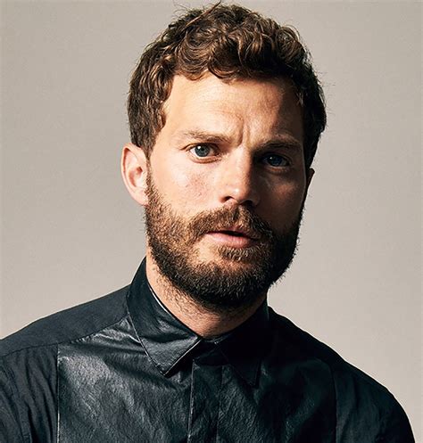 He briefly attended university but dropped out to pursue his career. Jamie Dornan | Doblaje Wiki | FANDOM powered by Wikia