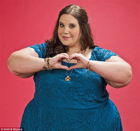 fat girl dancing s whitney thore hates nothing about her 27st body daily mail online