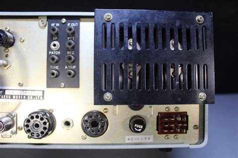 Vintage Yaesu Ft 101e Ssb Transceiver Shortwave Ham Radio W Dynamic