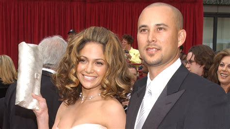 How Many Times Has Jennifer Lopez Been Married All Jlos Relationships