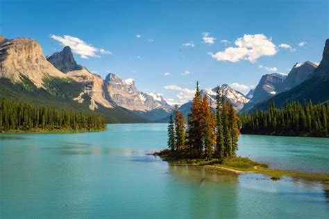 Maligne Lake And Spirit Island In Jasper • All You Need To Know