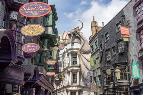 What To See At Harry Potter World Diagon Alley Universal Studio Florida