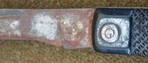 A Well Used Wwii Soe Lock Knife In Knives