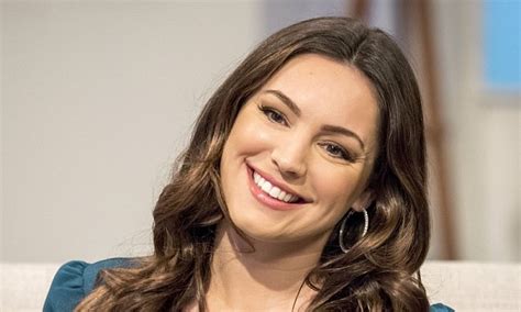 Kelly Brook Is Slammed For Being Too Loud On Lorraine Daily Mail Online