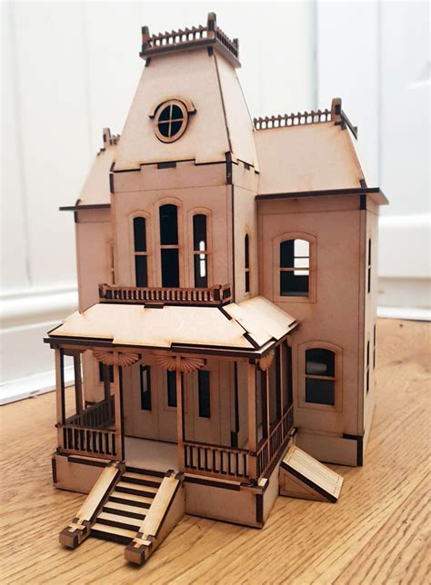 Bates House Psycho Film Laser Cut Model Kit Wood Lazzylozlasercutter