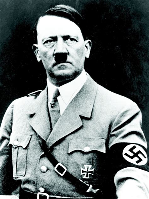 עד לפני שנה וחצי יונתן היה לוץ, בירך את חבריו בהייל היטלר וחלם להשמיד את שלטון היהודים. היסטוריון מנסה להסביר: האם היתה שואה בלי היטלר? | מעריב