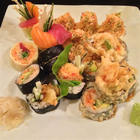 Saint Sushi Bar Montreal - Restaurant Review