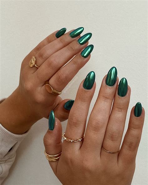 35 Stunning Green Chrome Nails That Will Turn Heads Nail Designs Daily