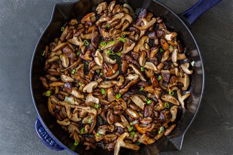 Shiitake Mushrooms Recipe Quick And Easy Momsdish