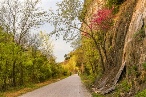15 Scenic Trails For Hiking In Missouri Midwest Explored