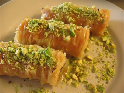 The Best Easiest Baklava Recipe Desserts Frozen Treats Baklava