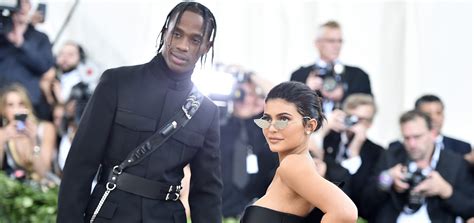 travis scott allegedly cheating on kylie jenner after a picture leaked