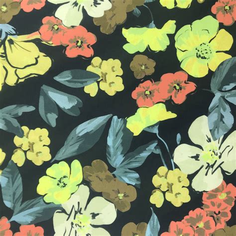 Code Promo Lili Sur La Toile - Coupon de tissu en toile de coton légère à motifs fleuris sur fond
