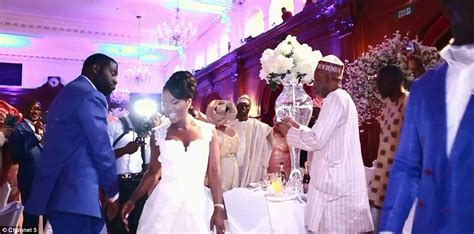 非洲新娘天价婚礼 开销几百万算正常 时尚 环球网