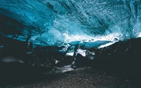 Download Wallpaper 3840x2400 Cave Ice Iceland Icy 4k Ultra Hd 1610