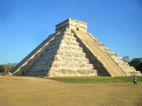 The Kukulcan Pyramid The Best Time To See The Feathered Serpents Shadow