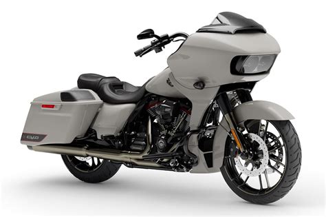 Harley Davidson Cvo Road Glide เรียบหรู ทรงพลัง สไตล์อเมริกันทัวริ่ง