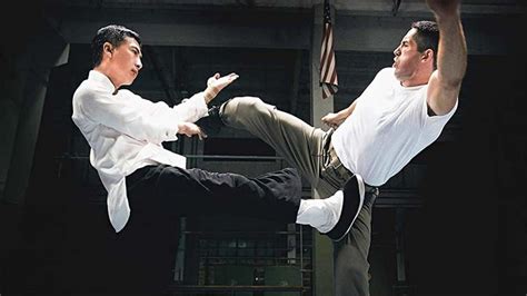 The final fight's avc encoded 1080p transfer in 2.38:1 is nicely sharp and often very well detailed, though some of the film's cgi (including a long aerial shot supposedly establishing hong kong) look pretty lackluster. 'Ip Man: The Final Fight' is Without Question, a ...