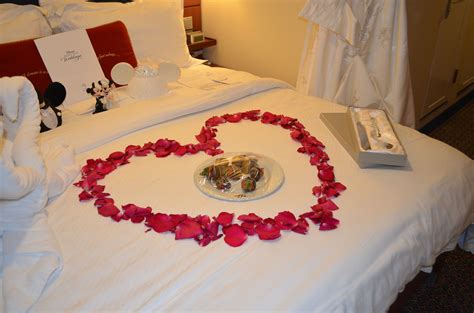10 Romantic Wedding Night Hotel Room Decorations Ideas For A Memorable