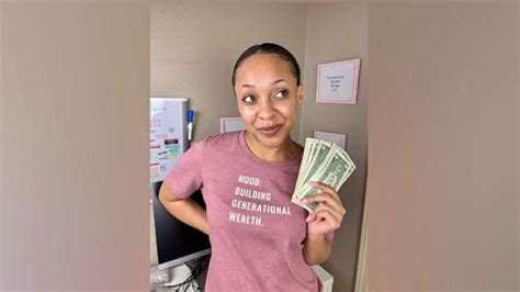 Single Mom Who Paid Off 34k Of Debt Empowers Other Single Moms To Face
