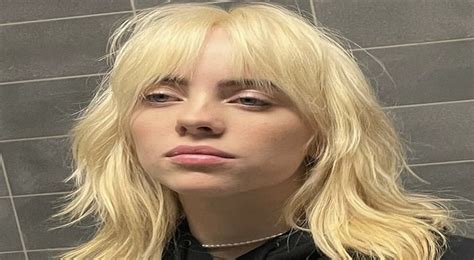 Billie Eilish Says She Lost 100000 Followers After Her Breasts Became