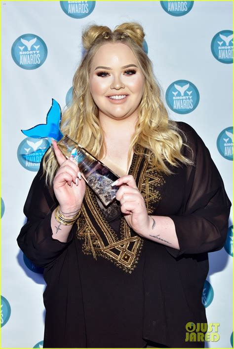 Youtube Star Nikkietutorials Comes Out As Transgender Photo 4415463