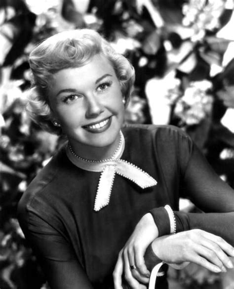 Doris Day Warner Brothers 1950s By Everett Dory Hollywood Glamour Actresses