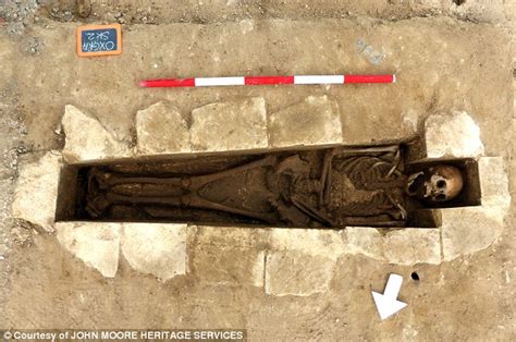 Oxford Sex Crazed Nun Among 90 Skeletons Dug Up Near Medieval Priory